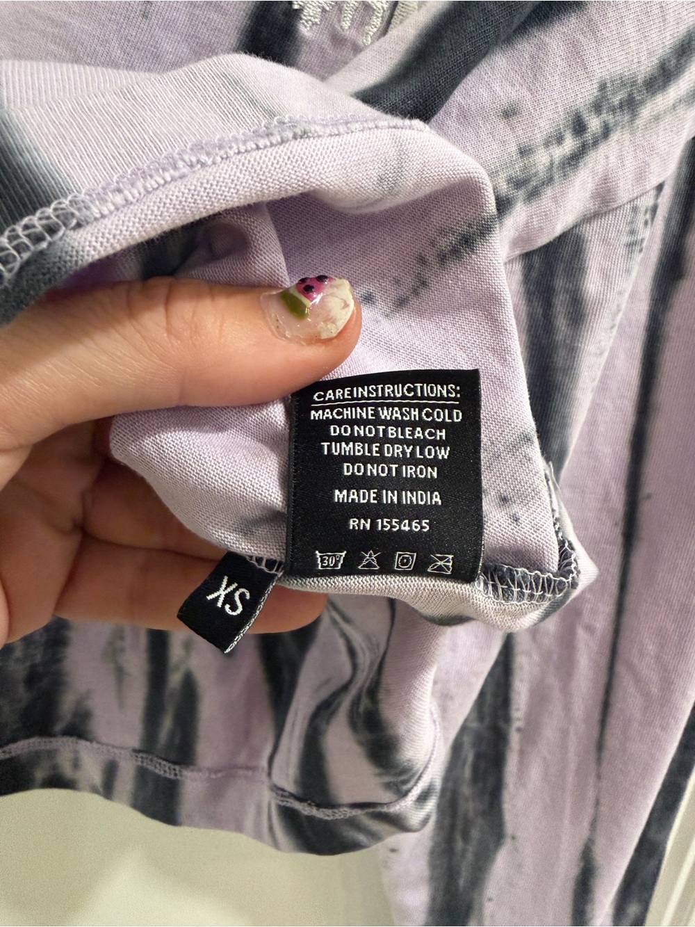 CHNGE-Like New!!-Lavender & Black Tie Dye Henley-Half Button Down sz XS - Picture 6 of 6